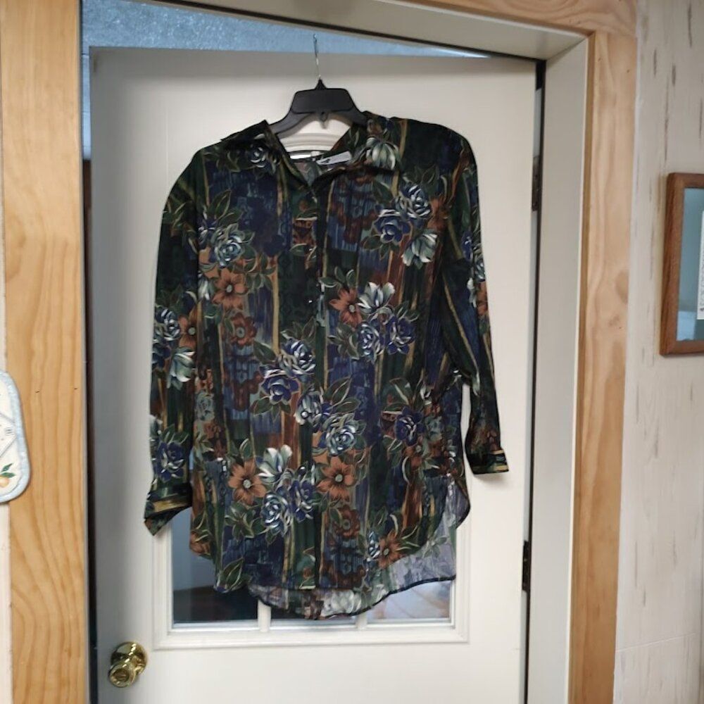 New Top Notch Long Sleeve Button Down Multi-Color Flowered Shirt Size Womens 22W